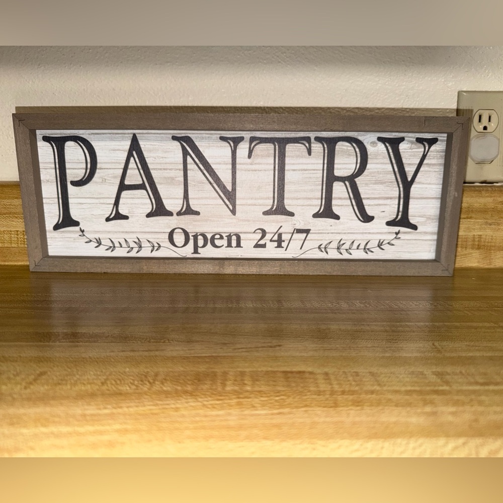 Rustic Brown and White Pantry Sign home decor kitchen food‎ home